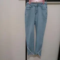 ラインストーン装飾 デニムパンツ
