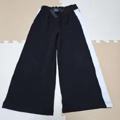 黒いロングパンツ サイド白ライン 裏起毛パンツ