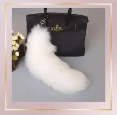 セール★ファー　しっぽ　白　チャーム ストラップ　キーホルダー　秋冬物　可愛い