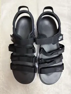 NIKE ナイキ　アイコン クラシック サンダル　ウィメンズ　厚底