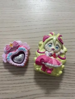 キミとアイドルプリキュア　キュアアイドルマスコット　ガチャガチャハートブローチ