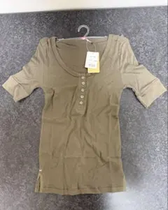 FRIENDLY CLUB リブ ヘンリーネック 半袖 カットソー カーキ M