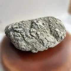 縄文 弥生 古墳 石器 土器 多孔石 石皿 磨り石 鏃 破片 出土品 No102