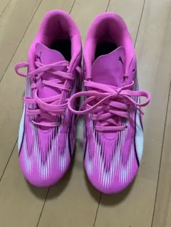 キッズサッカースパイク新品未使用/PUMAピンク/ブルー22.5cm - メルカリ