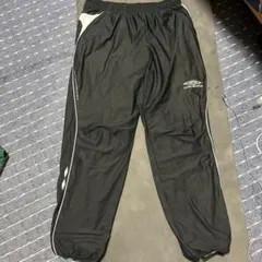 umbro ブラック ピステパンツ