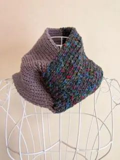 手編みハンドメイドクロスニット・ネックウォーマー