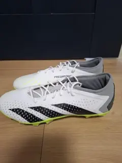 アディダス Predator サッカーシューズ