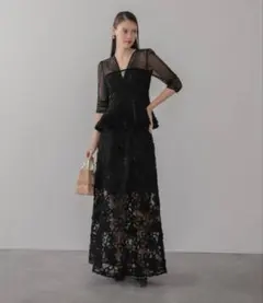 【LEJA LUXE】新作　フラワーレースペプラムセットアップドレス