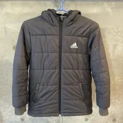 adidas フード付き ブラックジャケット　男の子
