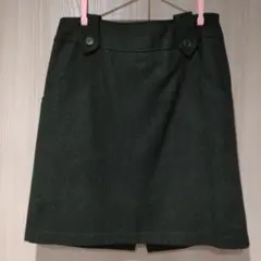 ダークグリーン スカート ボタン付き　秋冬