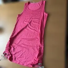 ノースリーブ・ロング丈トップスのサムネイル