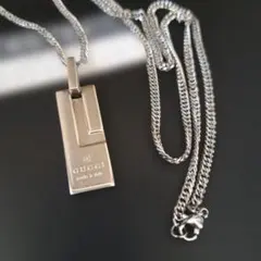 GUCCI Gロゴ プレート ネックレス シルバー　社外チェーンのサムネイル