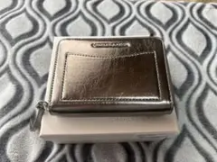 【美品】Charles & Keith 財布 シルバー