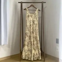 フラワープリント ノースリーブ ロングワンピース