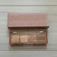 NATURE REPUBLIC Blooming Mood アイシャドウのサムネイル