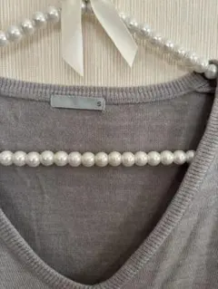 Vネックセーター