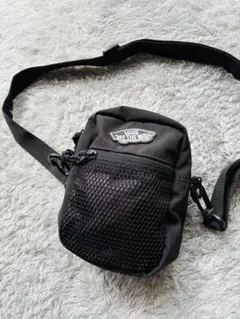 【定価4400円】VANS ブラック ショルダーバッグ メッシュポケット付き