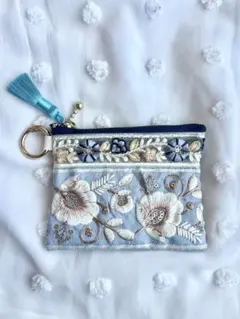 インド刺繍リボン　マルチポーチ　11cmファスナー使用