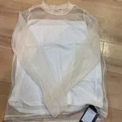 シアーブラウス