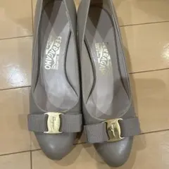 美品】Ferragamo ヴァラ バレエシューズ ライトブルー 23cm - メルカリ