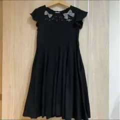 メゾピアノ 黒 リボンワンピース フリル袖　140cm