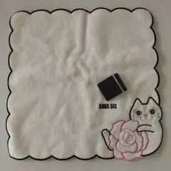 ANNA SUI 猫とバラの刺繍　タオルハンカチ　新品