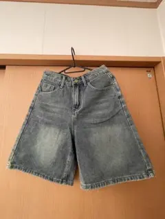 Item thumbnail for item 14ce6cf4-e904-4ede-8171-5810314859f5