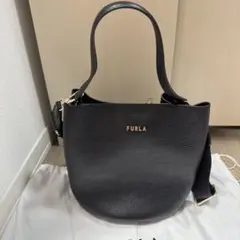 美品 フルラ ダナエ 2way ショルダーバッグ ブラック レザー - メルカリ