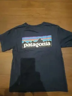 patagonia ネイビー Tシャツ　サイズS7-8