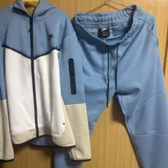 ナイキテックフリース 青
