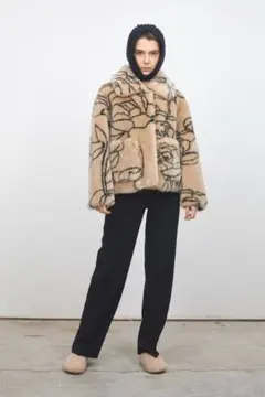 jakke フローラルライン フェイクファーコート