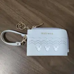 【美品】ベルメゾン　MICKEY MOUSE パスケース・定期入れ ホワイト