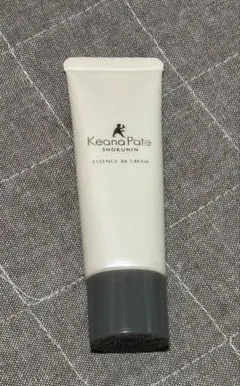 毛穴パテ職人エッセンスBBクリーム02（ナチュラルベージュ）