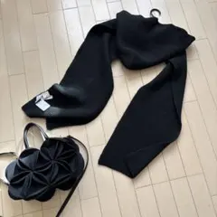 新品♡フード付きストール♡nouer定価７５００円♡ブラック♡送料込み