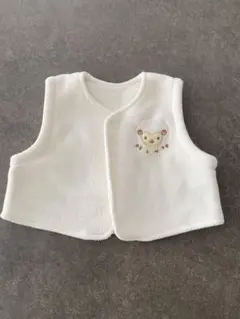 ホワイト ベビーベスト クマ刺繍