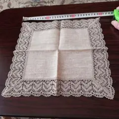 ベージュ レースエッジ テーブルクロス