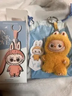 ラブブ Y PIN FOR LOVE