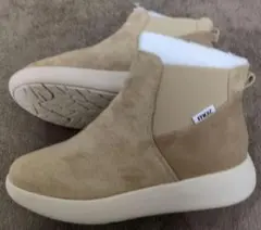 L*ブ様 【新品】moz モズ サイドゴアブーツ ベージュ　２５．０センチ