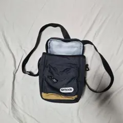 OUTDOOR PRODUCTS ショルダーバッグのサムネイル