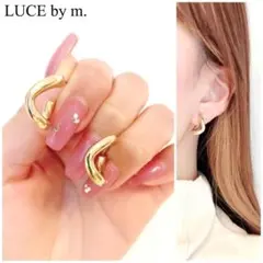 928 ゴールド ねじれ半円フープピアス シンプル お洒落