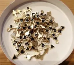 Item thumbnail for item 0b1a72ee-15a5-43d9-b0ec-e1c62fb4da4d