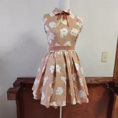 LIZ LISA　花柄　首元のあいた　ワンピース