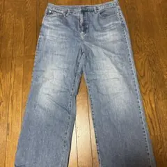 UNIQLO ワイドストレートジーンズ