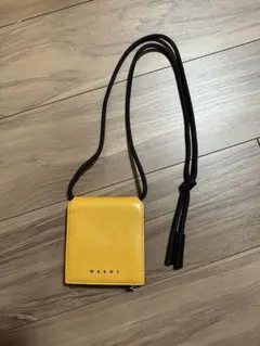 マルニ　MARNI MUSEO SOFT 二つ折りウォレット　ショルダーのサムネイル