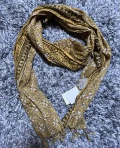 ゴールデンベア　新品　ストール