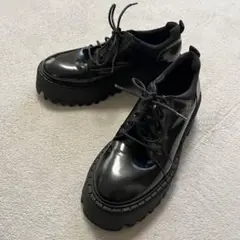 ZARAザラ　ブラック厚底レースアップシューズ