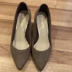 Item thumbnail for item a7d663e1-bd76-4cf3-9ecf-5c75f2a73c51