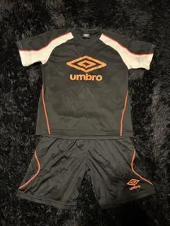 umbro サッカーウェアセット 黒/オレンジ　140センチ