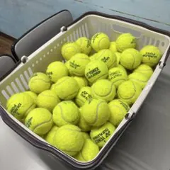 中古テニスボールのサムネイル