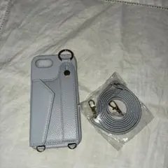 iPhone16e 背面ケース ストラップ付き　スモークブルー